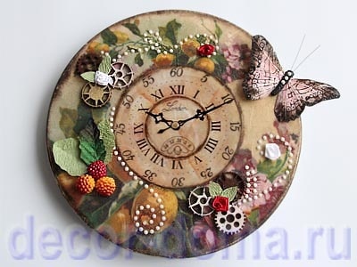 Часы винтажные с бабочкой, декор MIXED MEDIA, мастер-класс