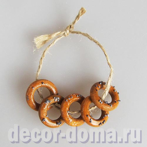 Связка баранок с маком мини, 2 см, 5 шт. Связка баранок с маком мини, 2 см, 5 шт.