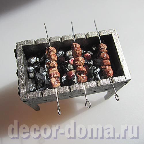 Мангал с углями и шашлыком, 5,5 см, ручная работа