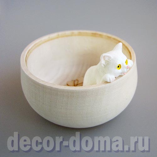 Кошка любопытная, фигурка мини, 3 см