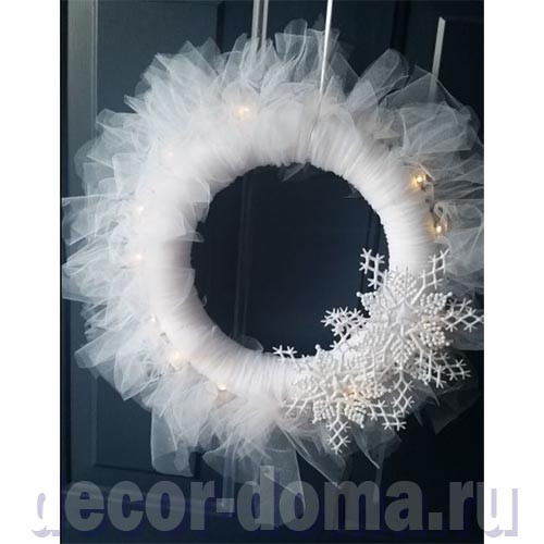 Рождественский венок из фатина Рождественский венок из фатина