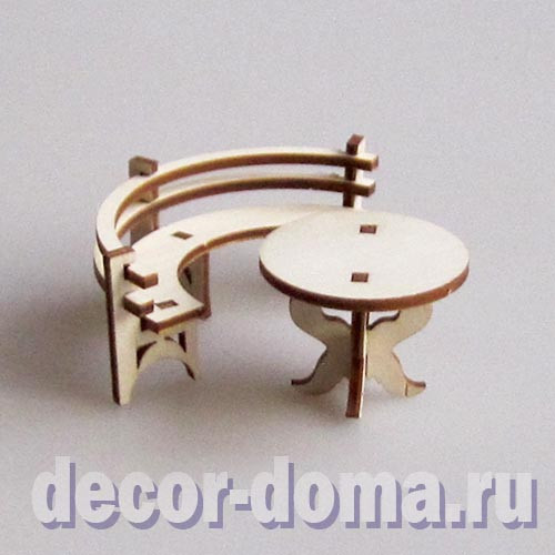 Полукруглая лавочка (8,5 см) и круглый столик (4 см), мебель мини