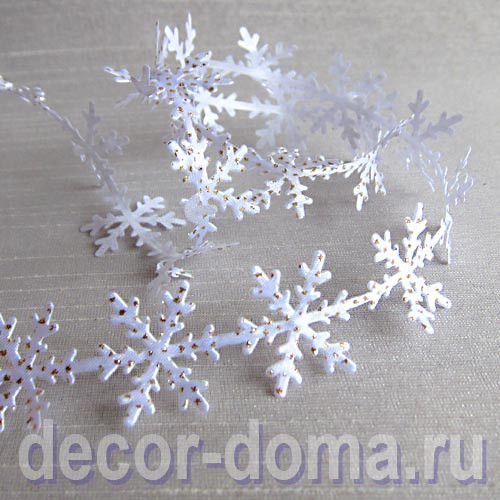 Снежинки, тесьма фигурная, золотые блёстки, 2,5 см, 1 м Снежинки, тесьма фигурная, золотые блёстки, 2,5 см, 1 м