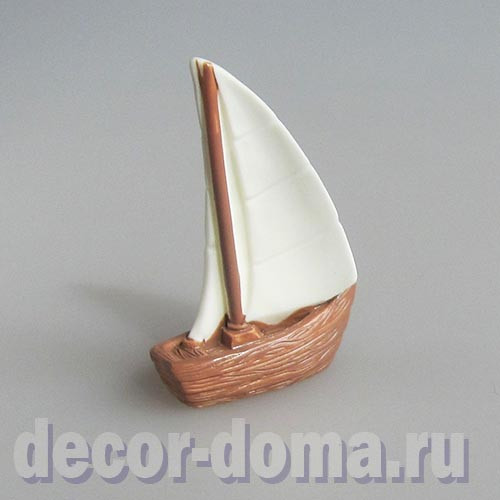 Лодка коричневая, двойной парус, 5,5 см