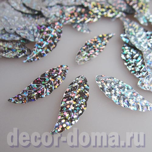 Перья, пайетки, 30 мм, цвет серебристо-радужный, 25 г Перья, пайетки, 30 мм, цвет серебристо-радужный, 25 г