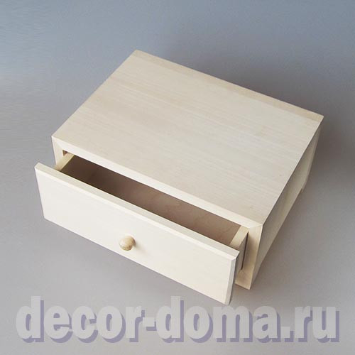 Шкатулка-комод, массив липы, 25х18 см